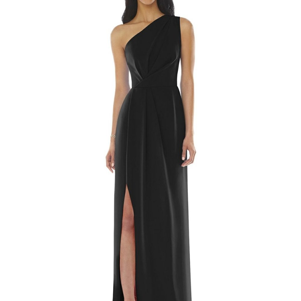 Dessy Bridesmaid / Formal Dress 8156.....Black...Size 6...NWT